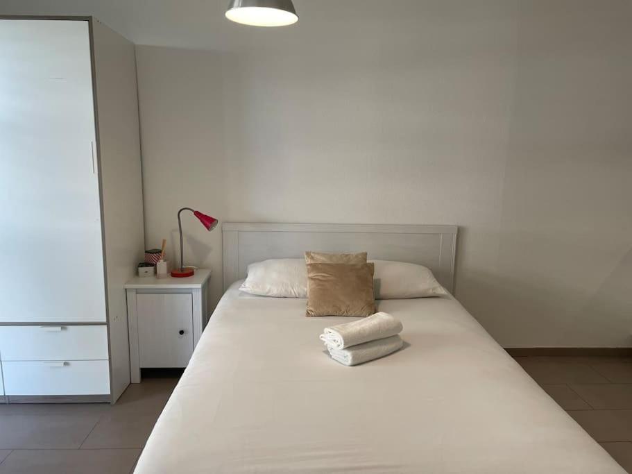 Joli Studio Confortable ! Prilly Eksteriør bilde