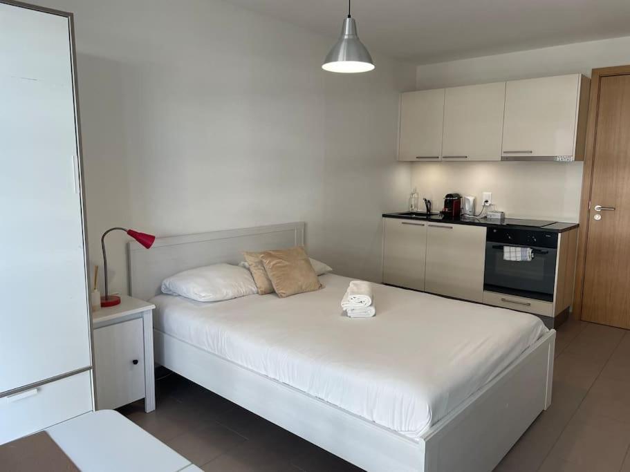 Joli Studio Confortable ! Prilly Eksteriør bilde